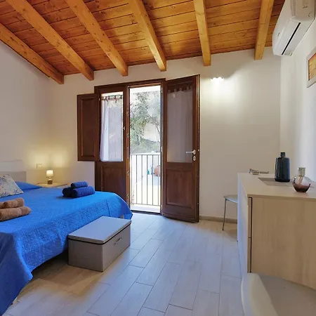 Dimora Blu Al Centro Apartment