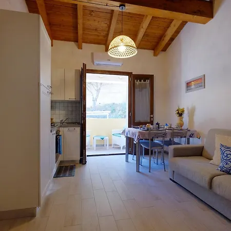 Dimora Blu Al Centro By Teuladaapartments Апартаменты Теулада